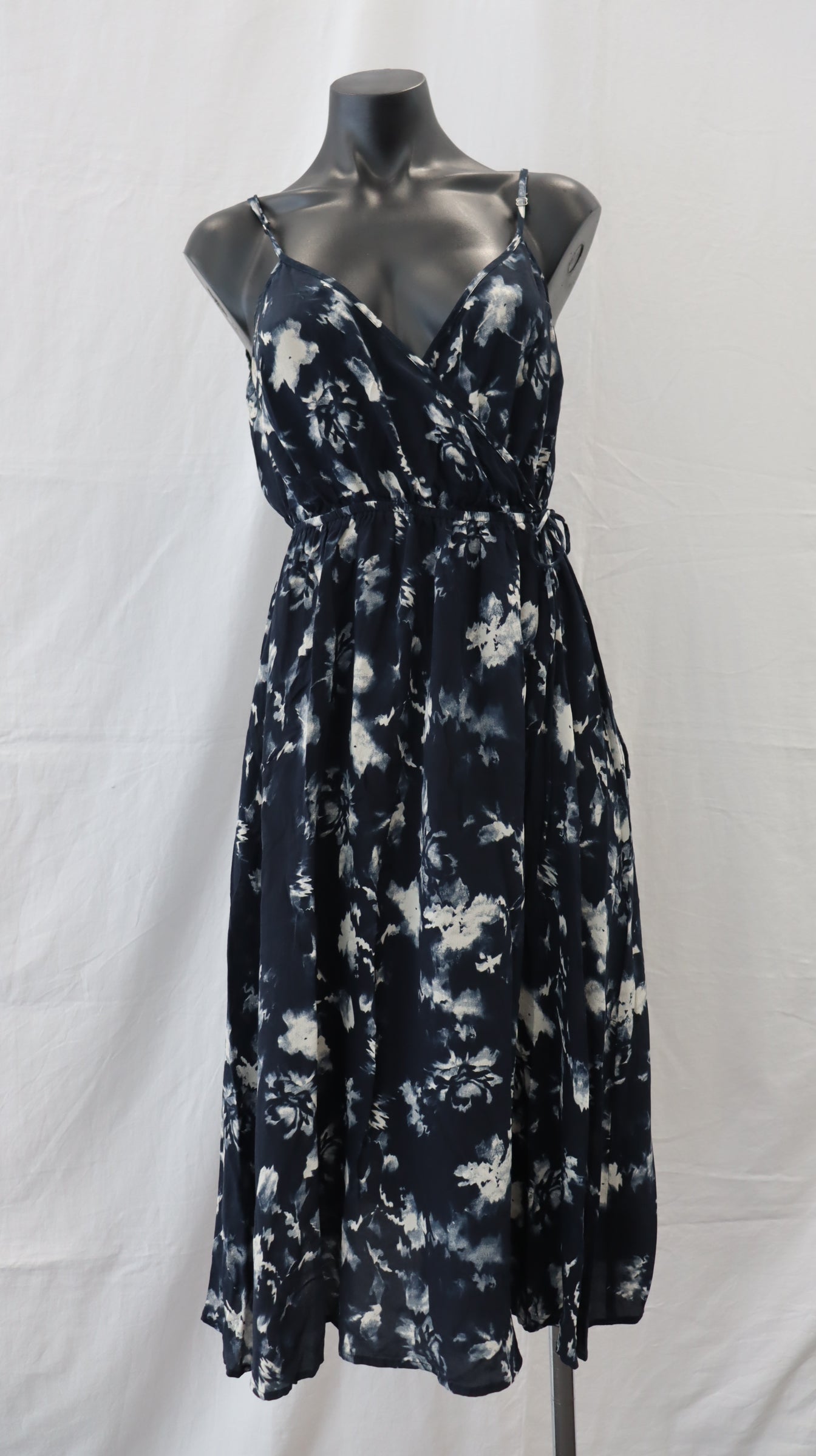 B L A K L U X E Midi Dress 8