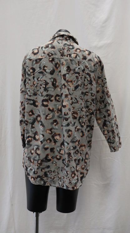juliette hogan Button Up 12