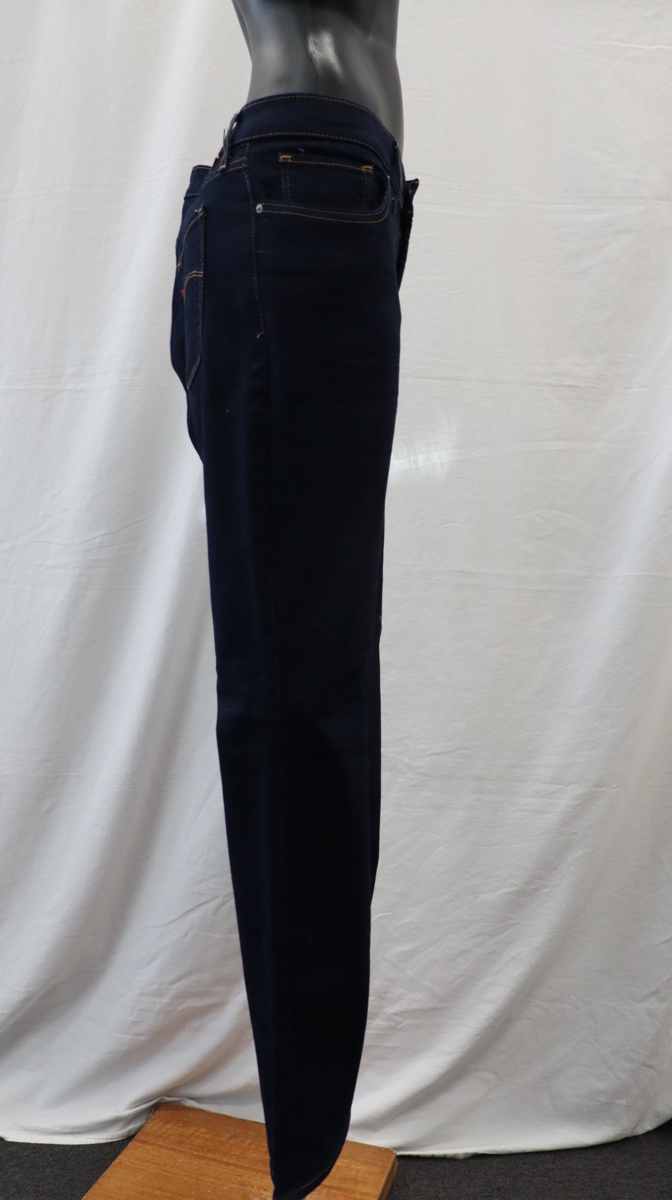Levi Strauss & CO Jeans 14
