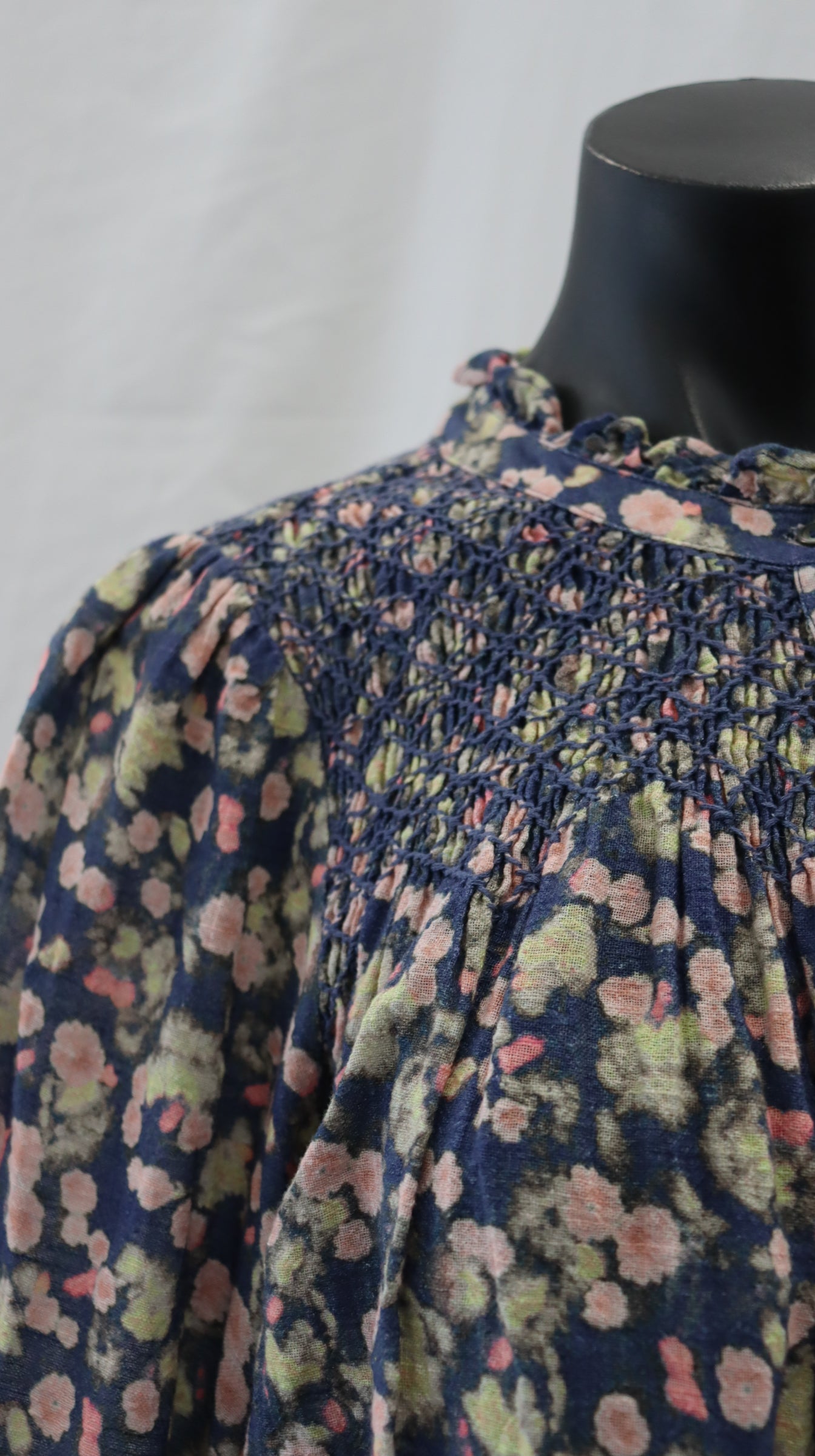 Indi & Cold Button Up M