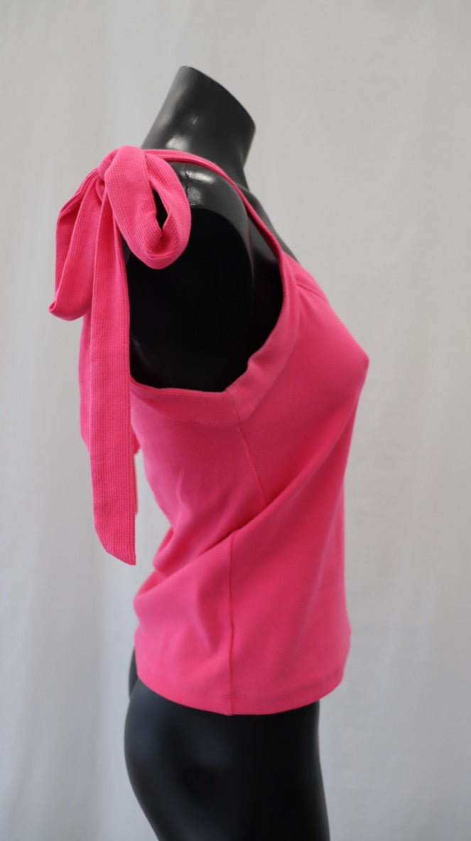 Caitlin Crisp singlet 12