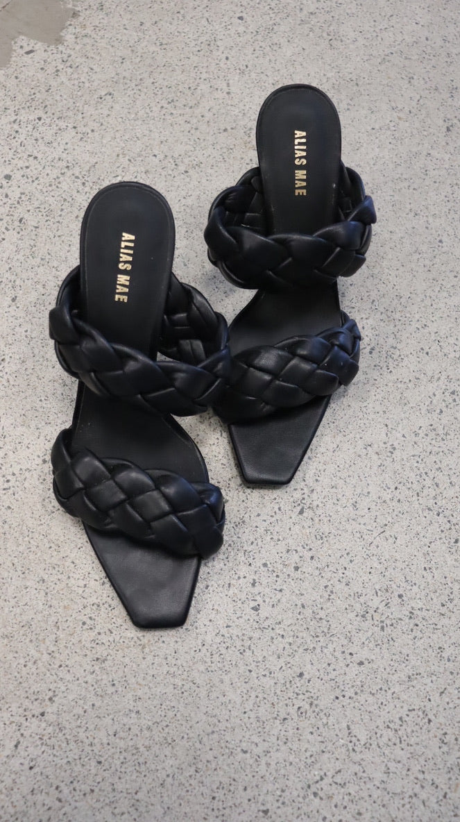 ALIAS MAE Heels 41