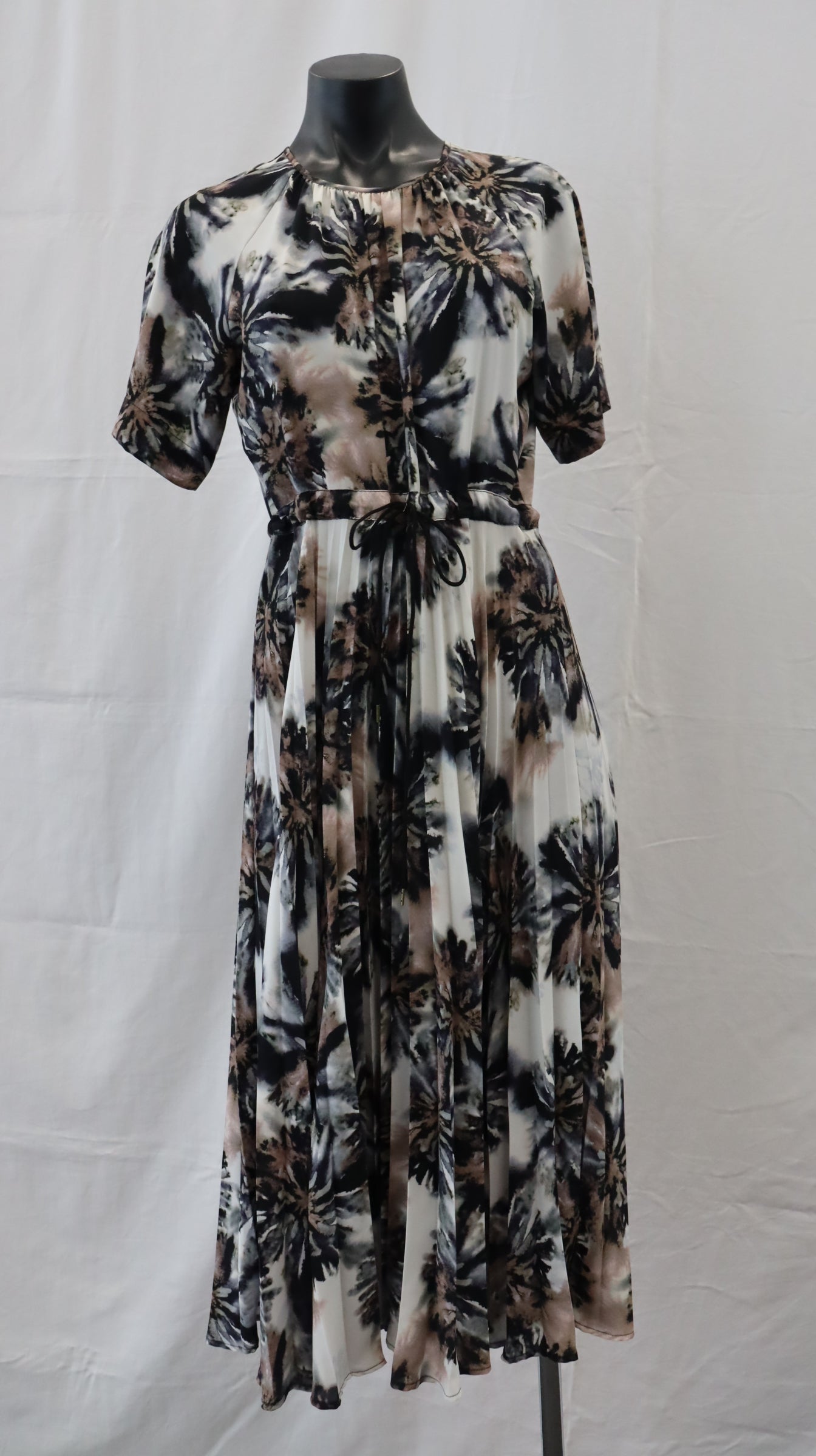 juliette hogan Midi Dress 6