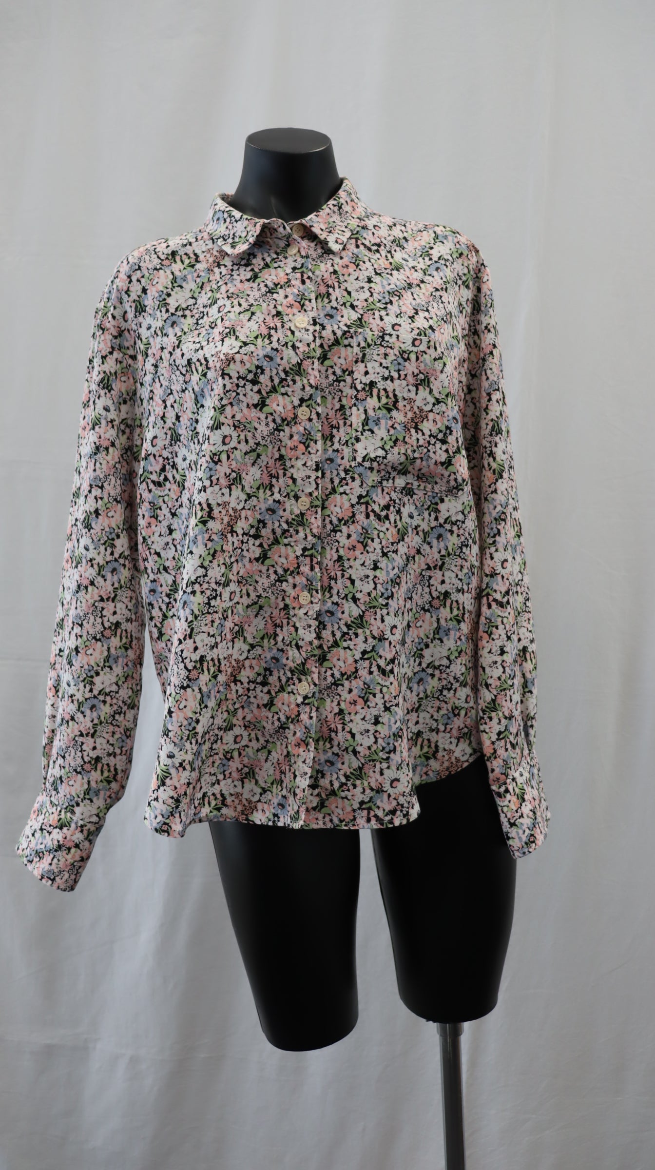 SeeBy Chloe Button Up M - L