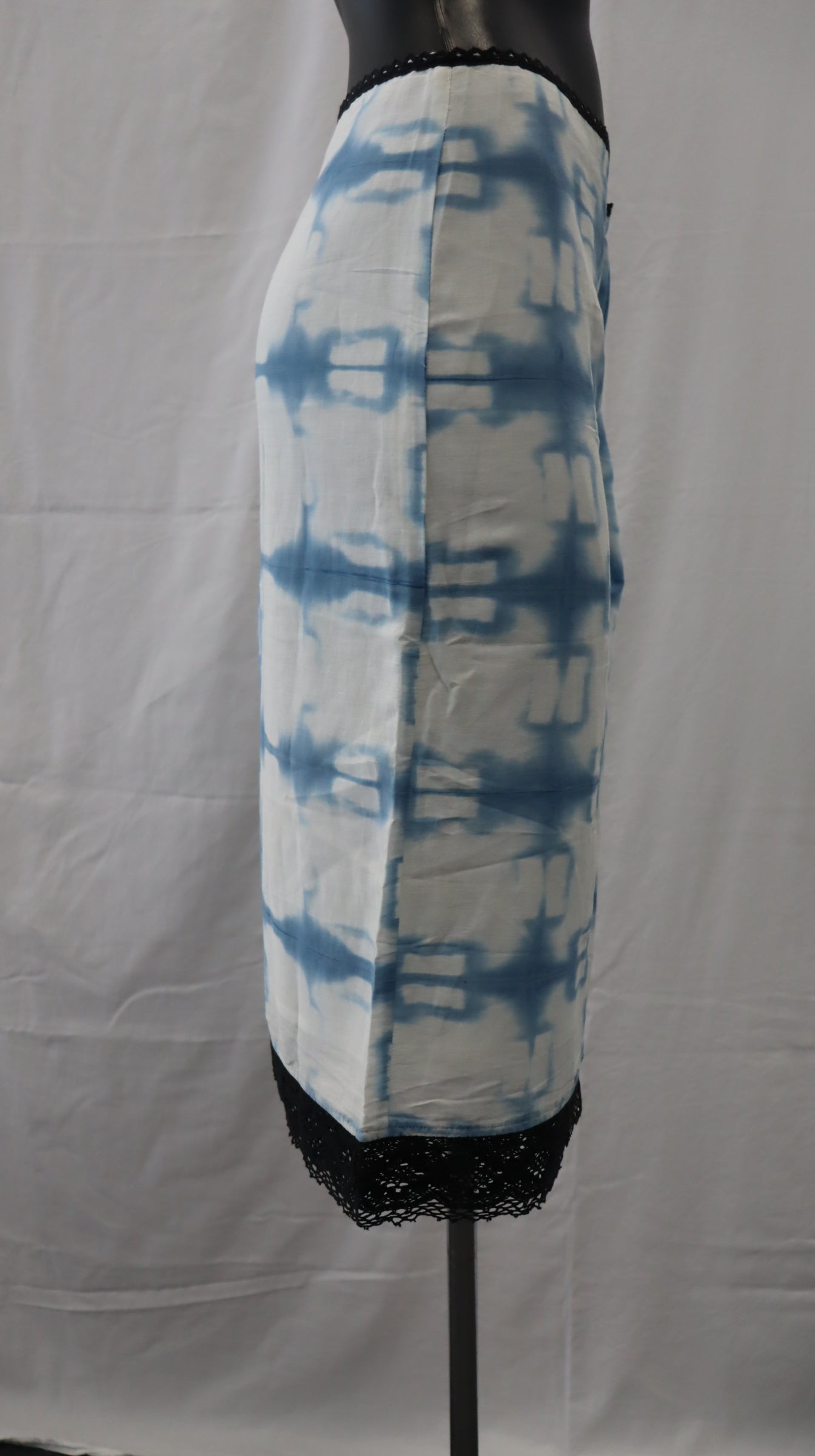 muse the label Midi Skirt L