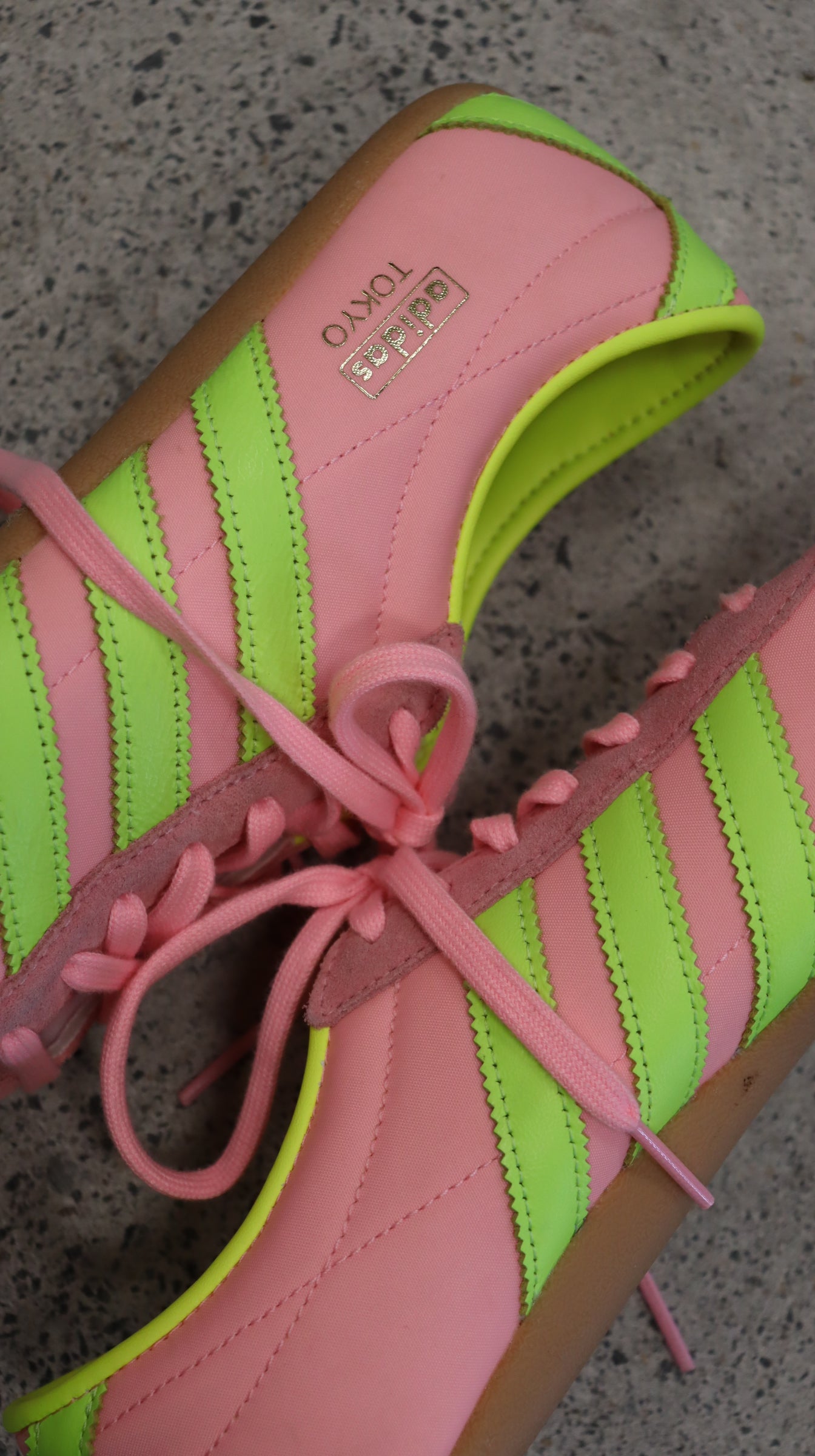 adidas Sneaker 40