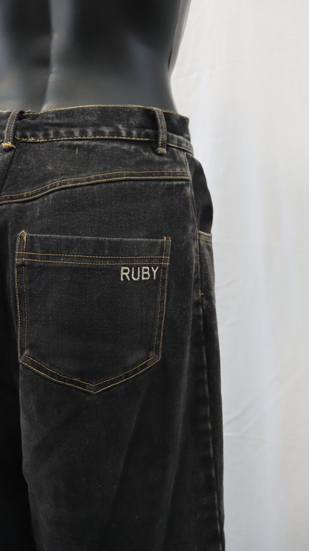 RUBY Jeans S