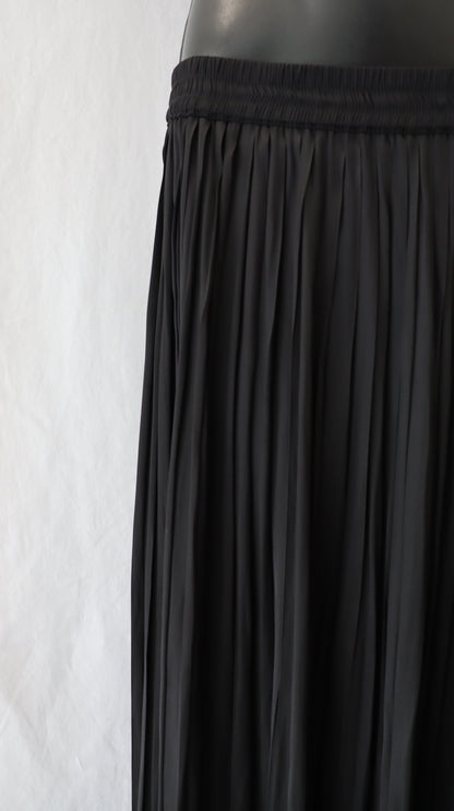 M A X Maxi Skirt 10