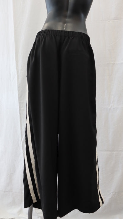 moochi Pants L