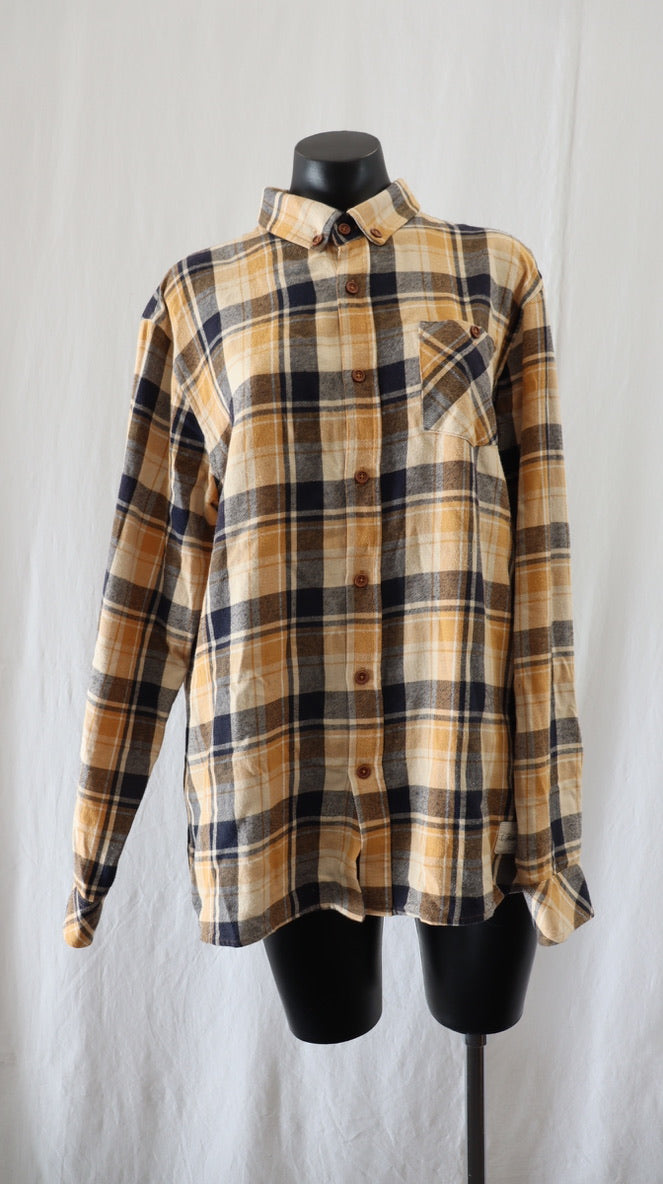 JUST ANOTHER FISHERMAN Button Up Mens L
