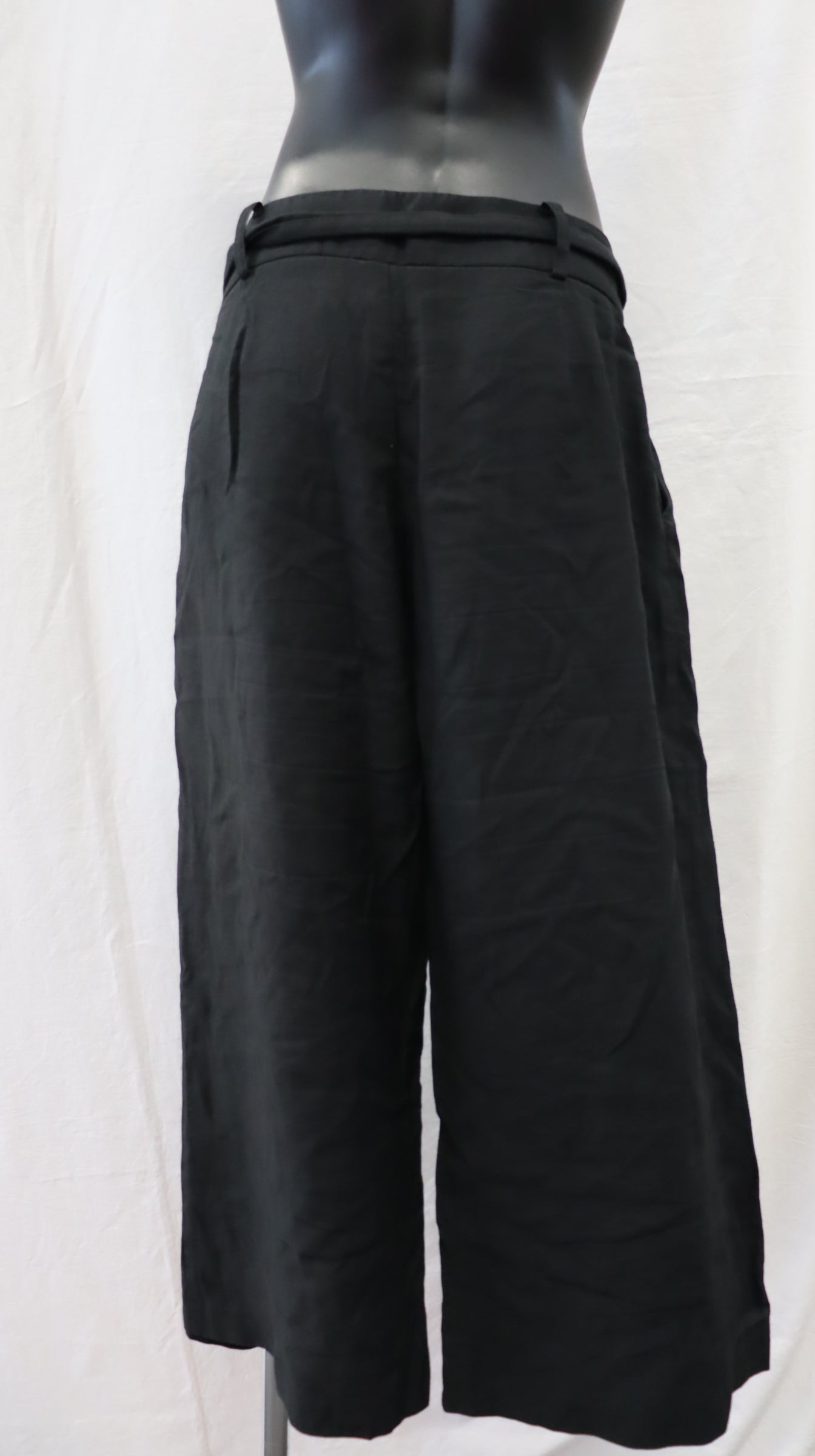 VIKTORIA WOODS Pants 12