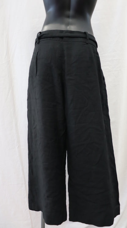 VIKTORIA WOODS Pants 12