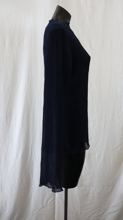 Caitlin Crisp Long Sleeve 14