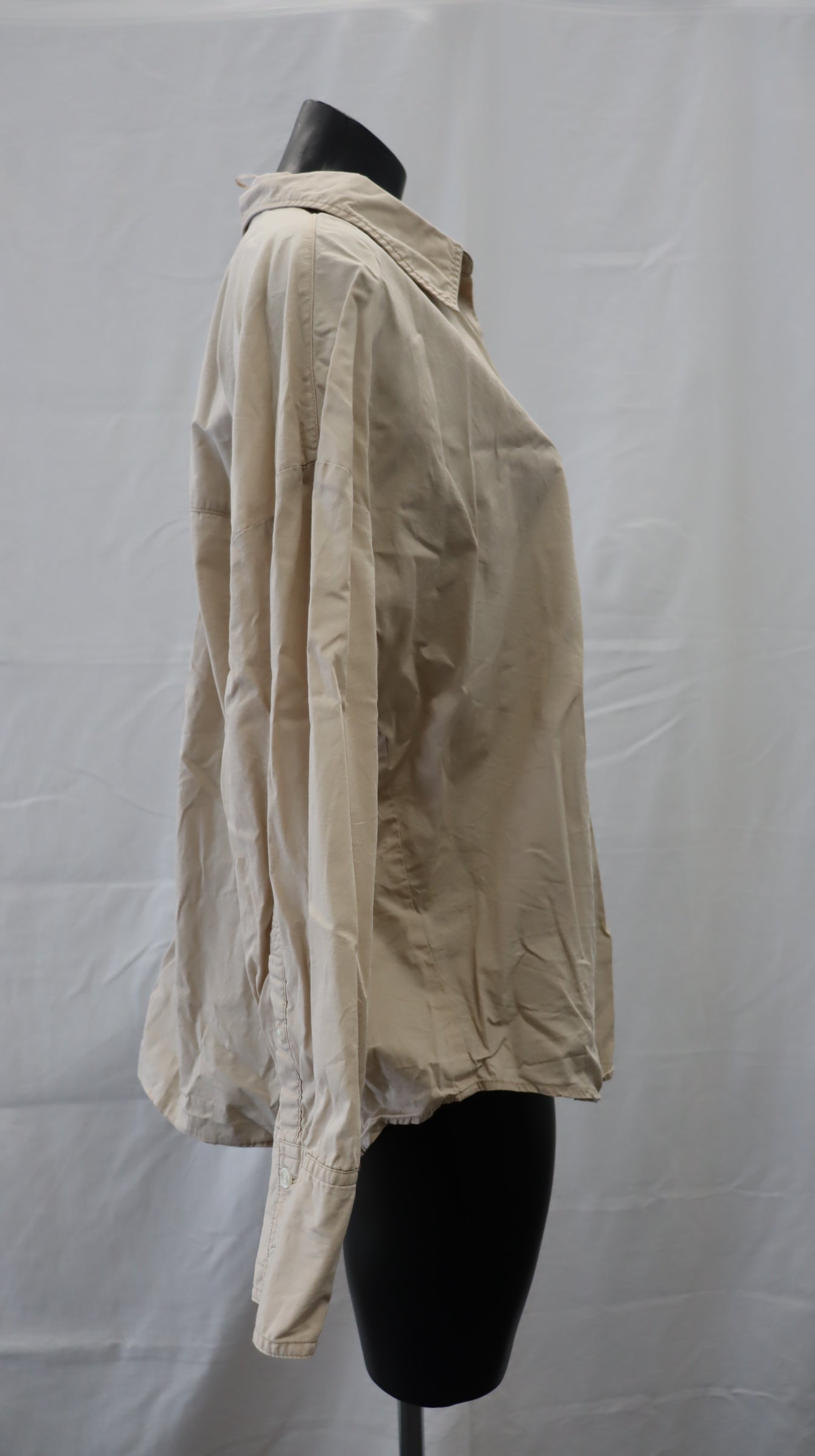ZARA Button Up L