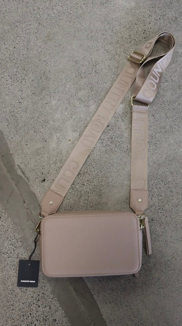 COUNTRY ROAD handbag N/A