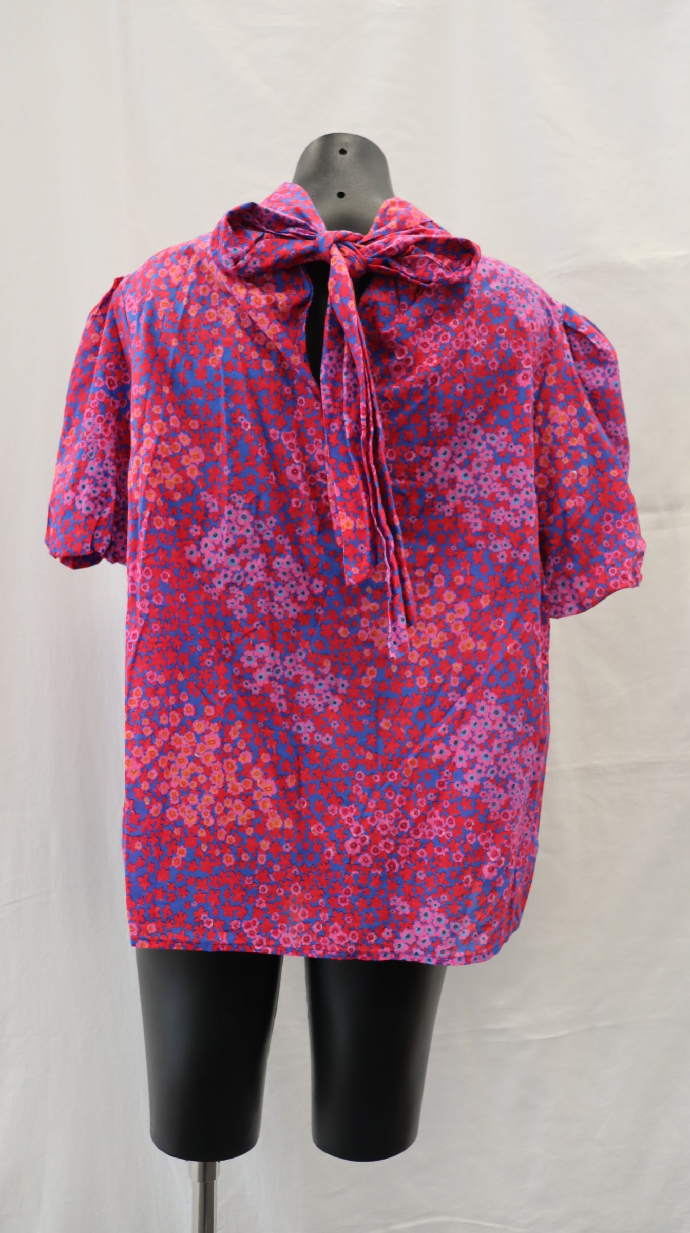 M A X Blouse 14