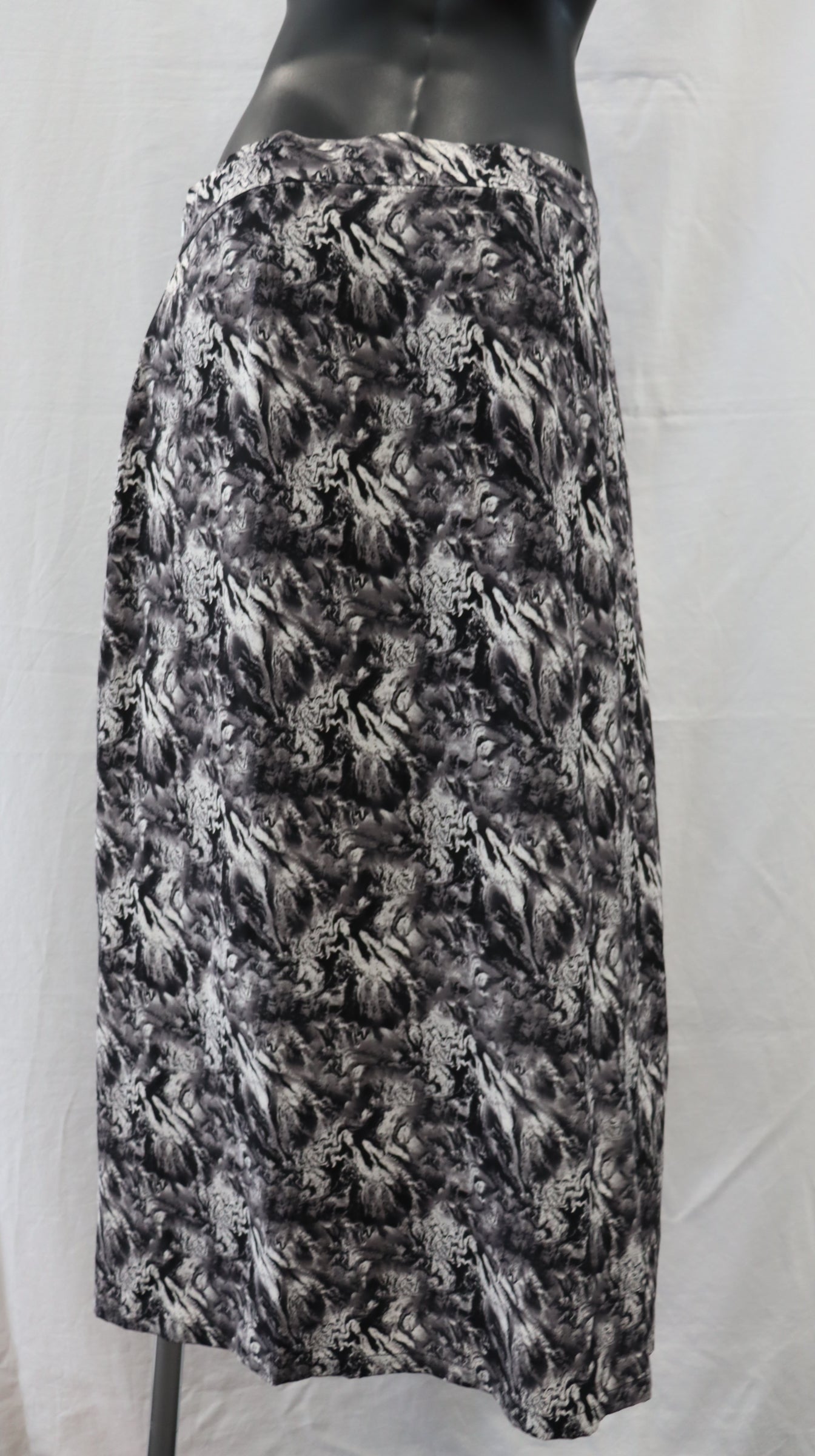 B L A K L U X E Midi Skirt 12
