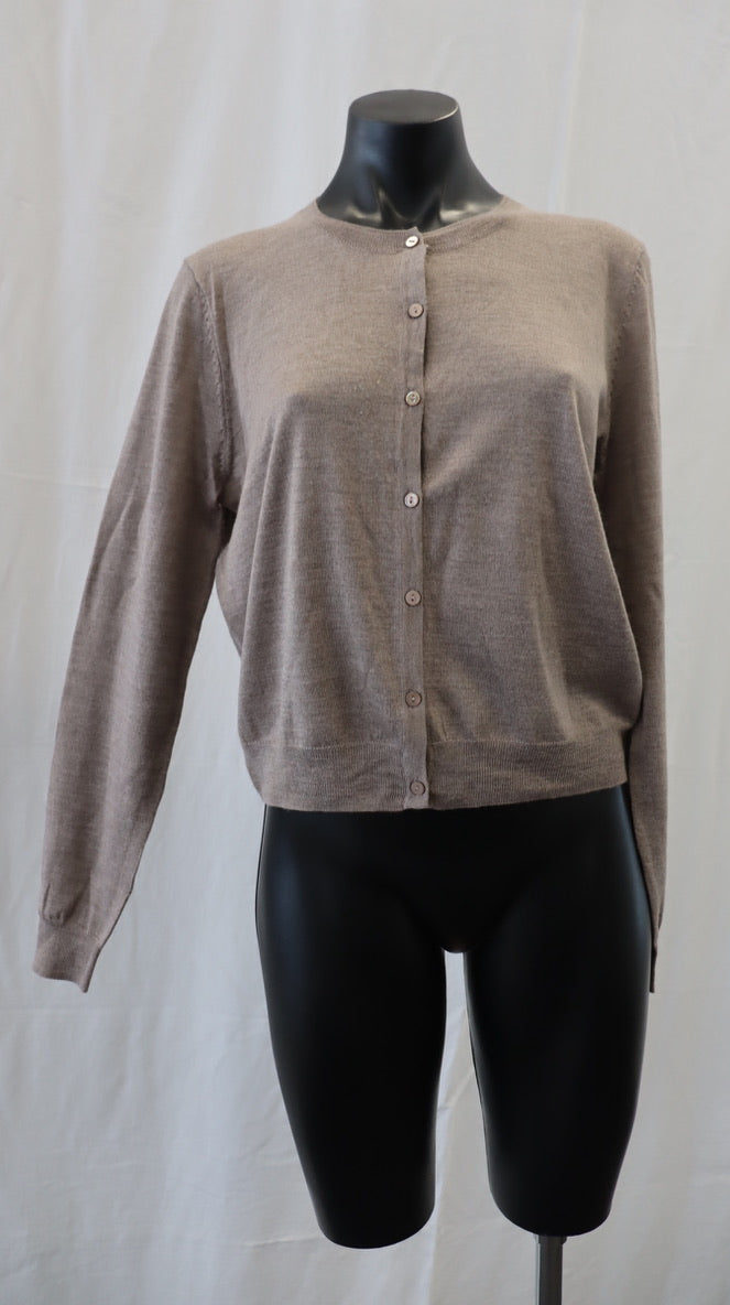 M A X Cardigan M