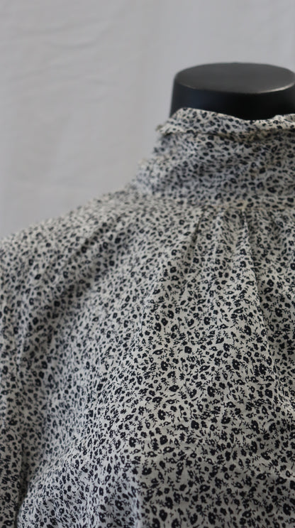 shjark Blouse xs