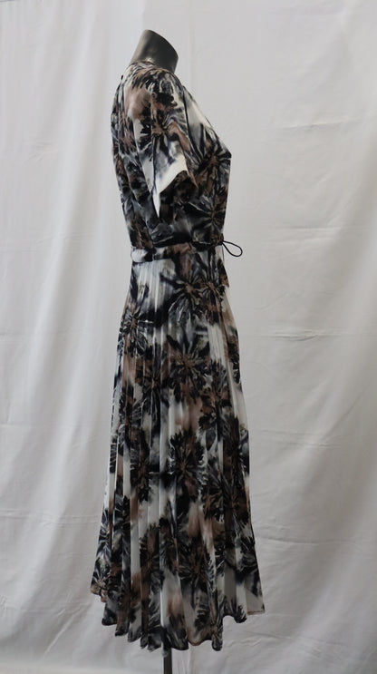 juliette hogan Midi Dress 6