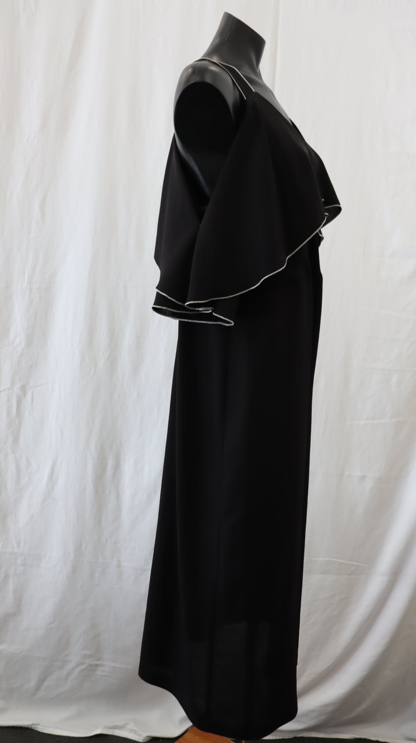 Veronika Maine Maxi Dress 12