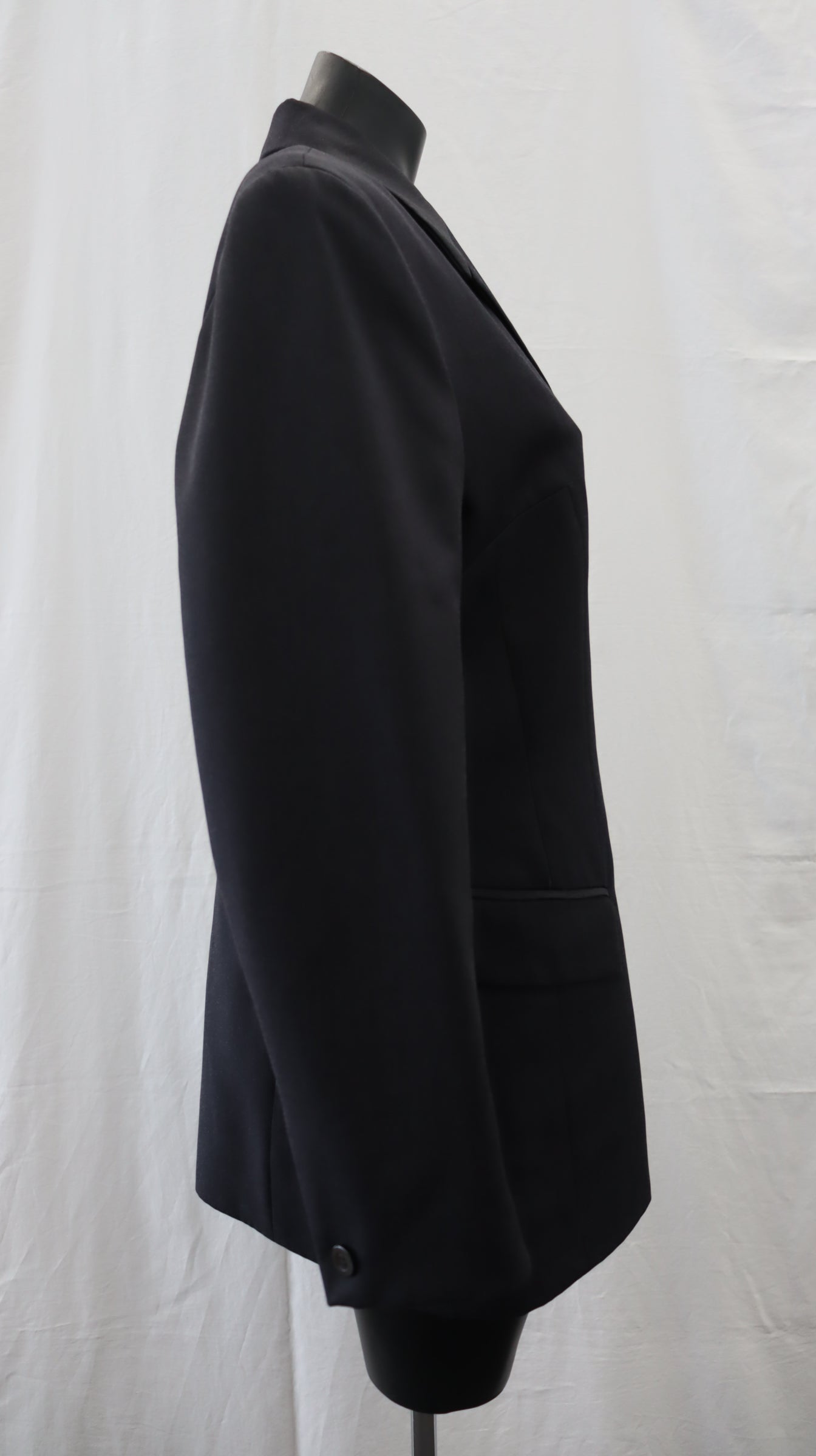 Thornton Hall Blazer 12