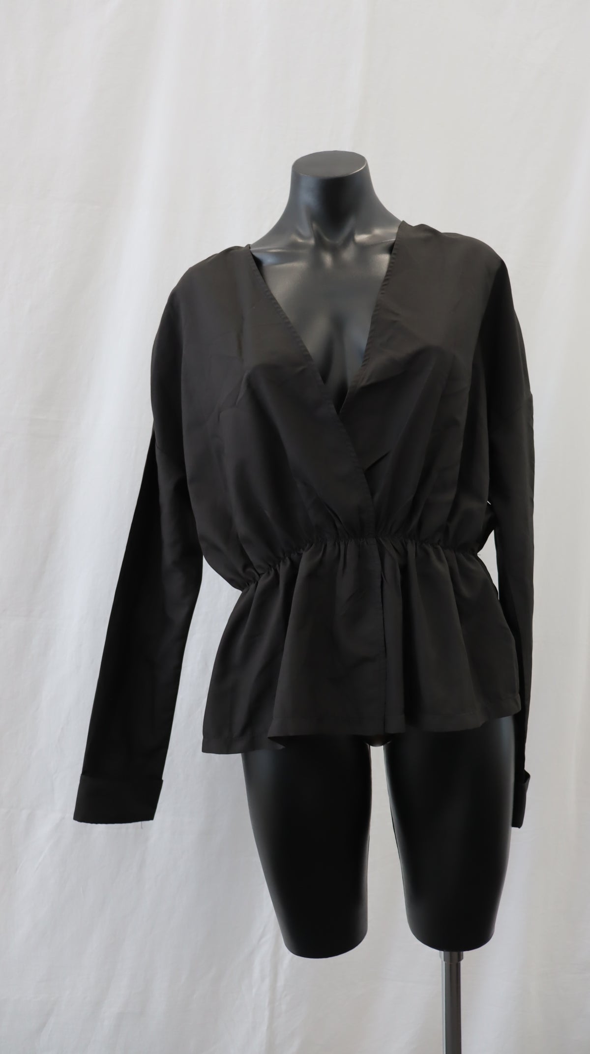 PRETTYLITTLETHING Blouse 12