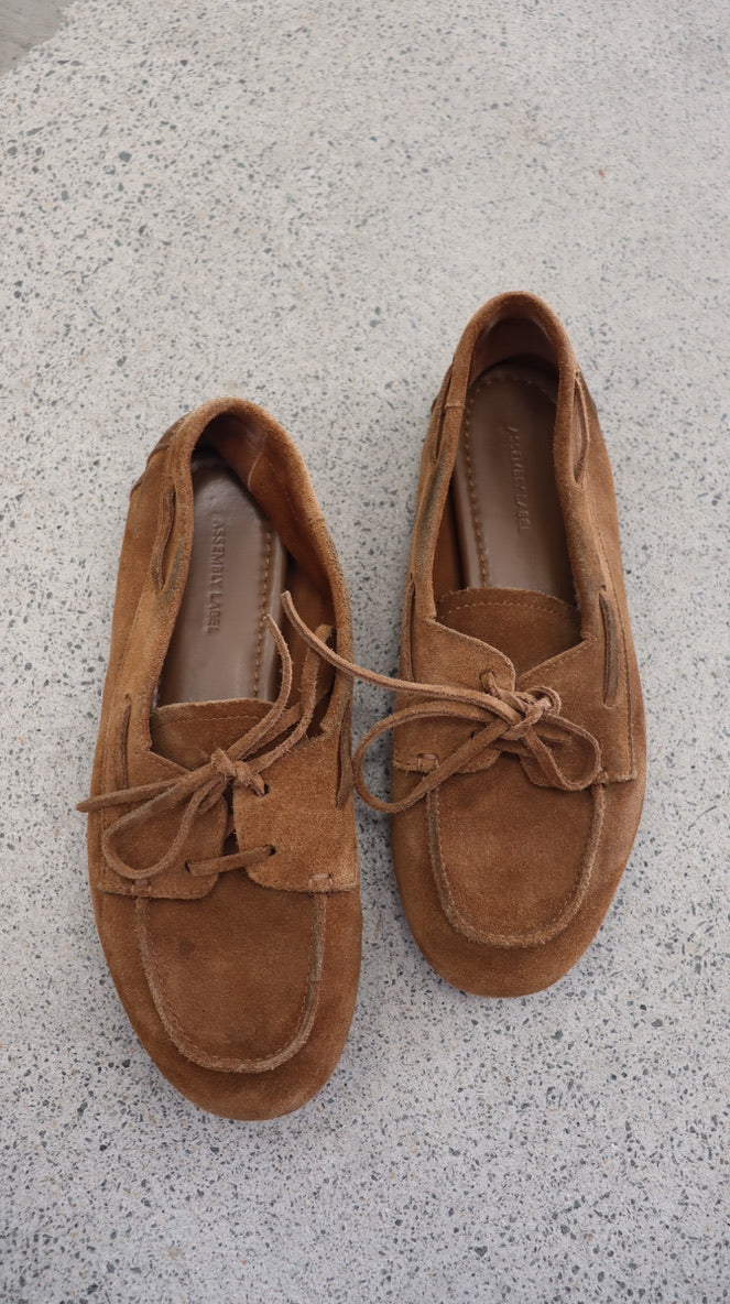 ASSEMBLY LABEL Flats 38