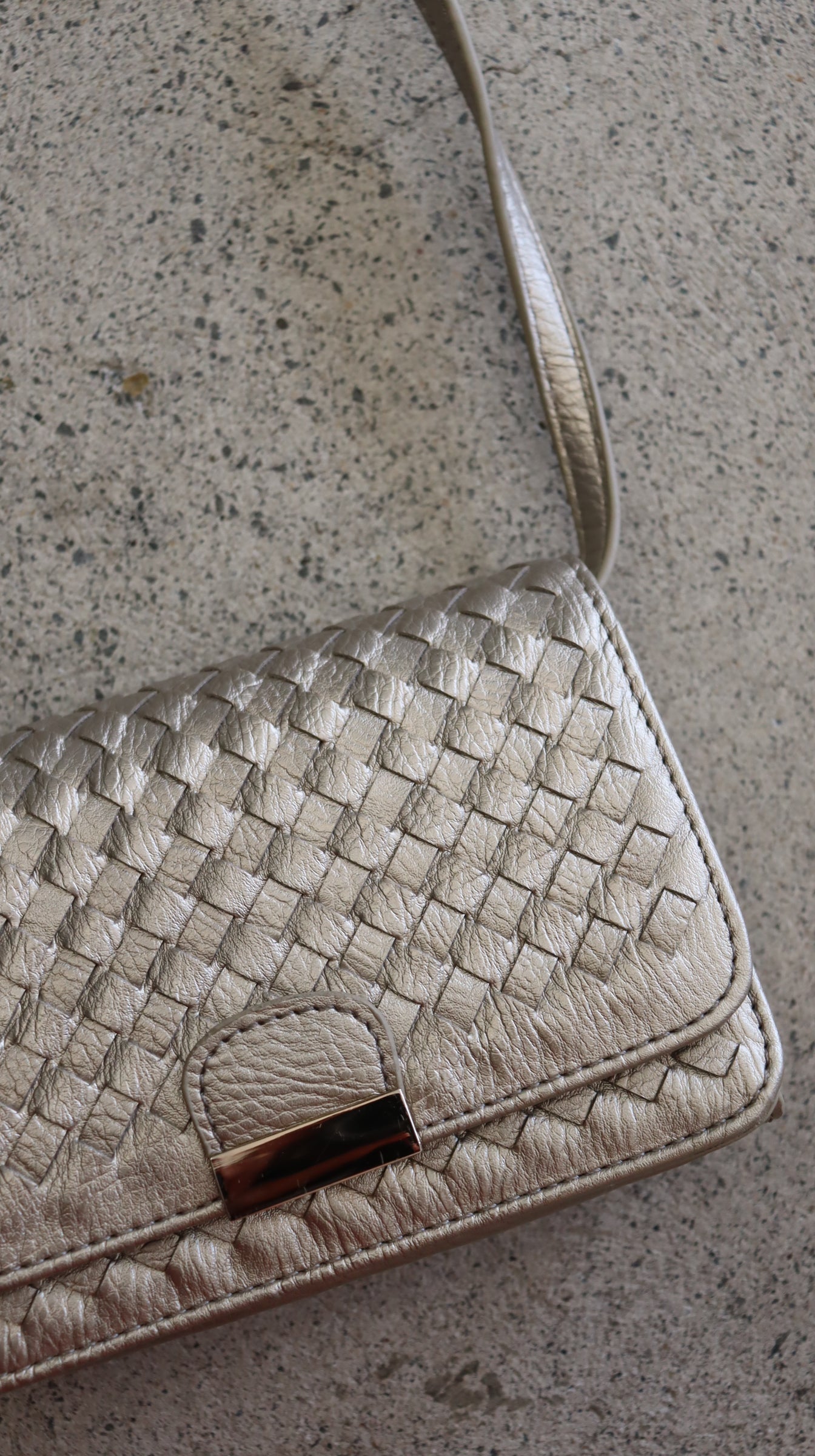 *NO TAG handbag N/A