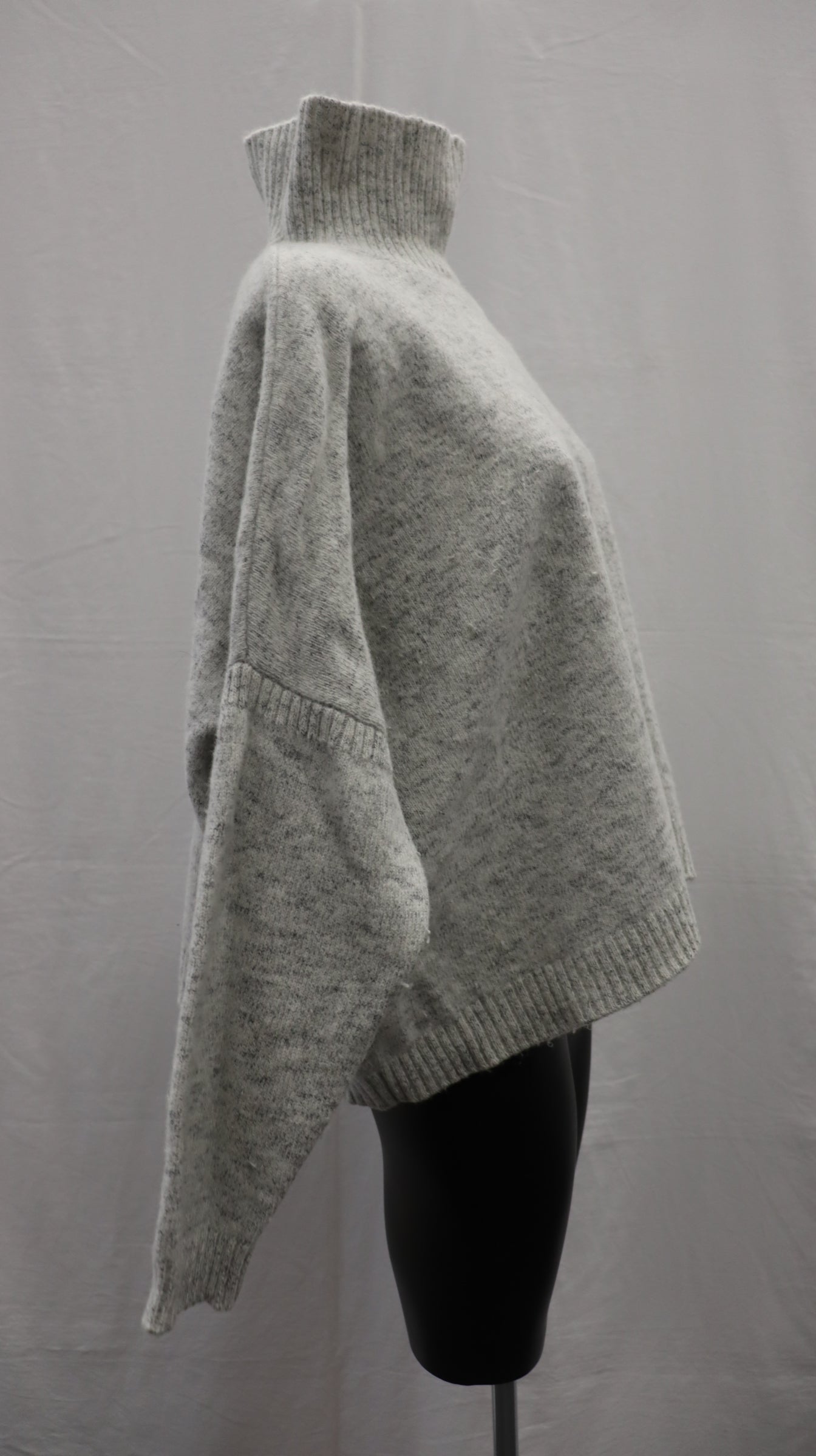 moochi Knit M