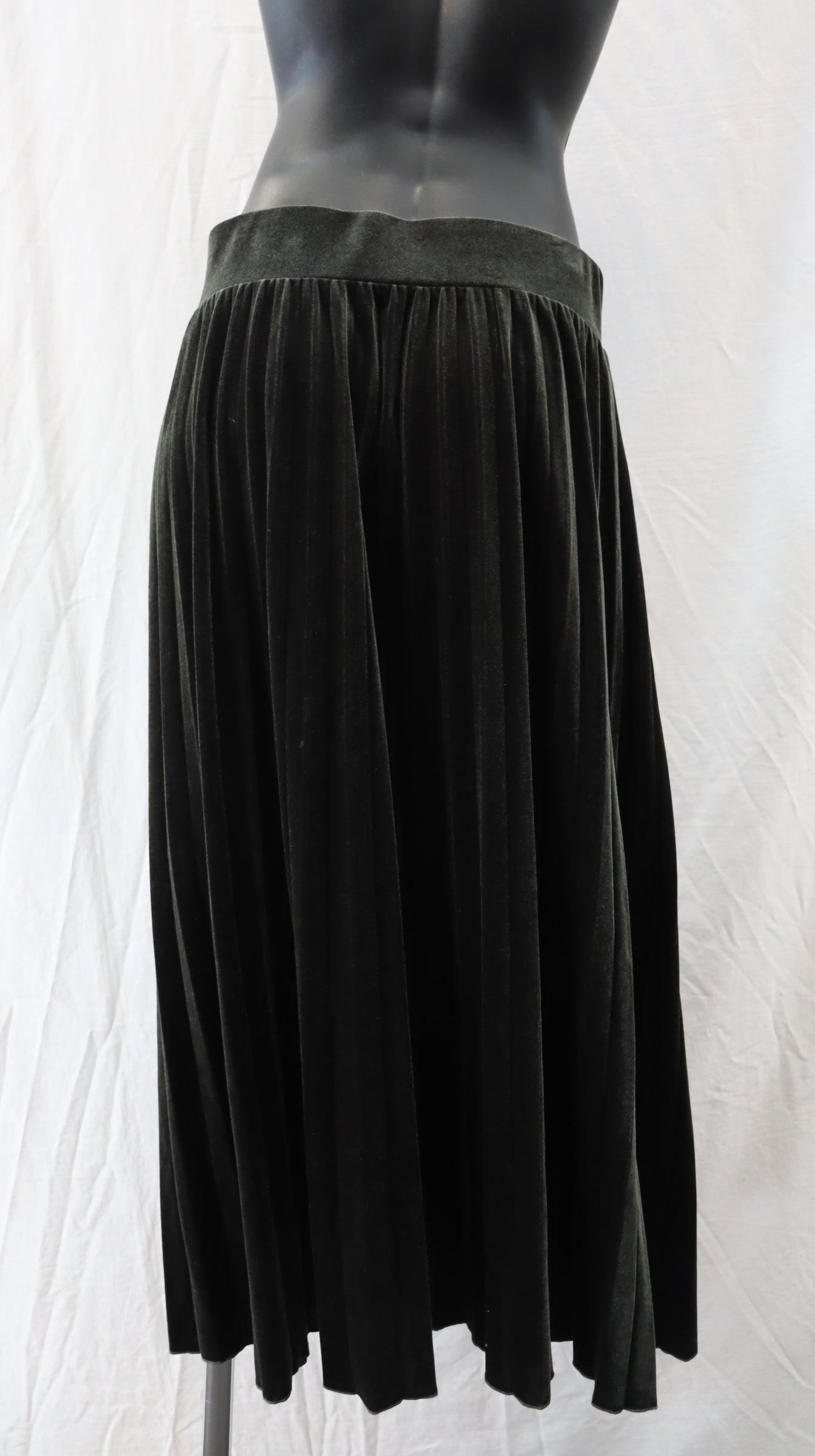 Sills Midi Skirt 14