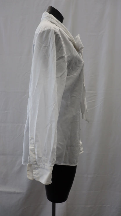 juliette hogan Button Up 12
