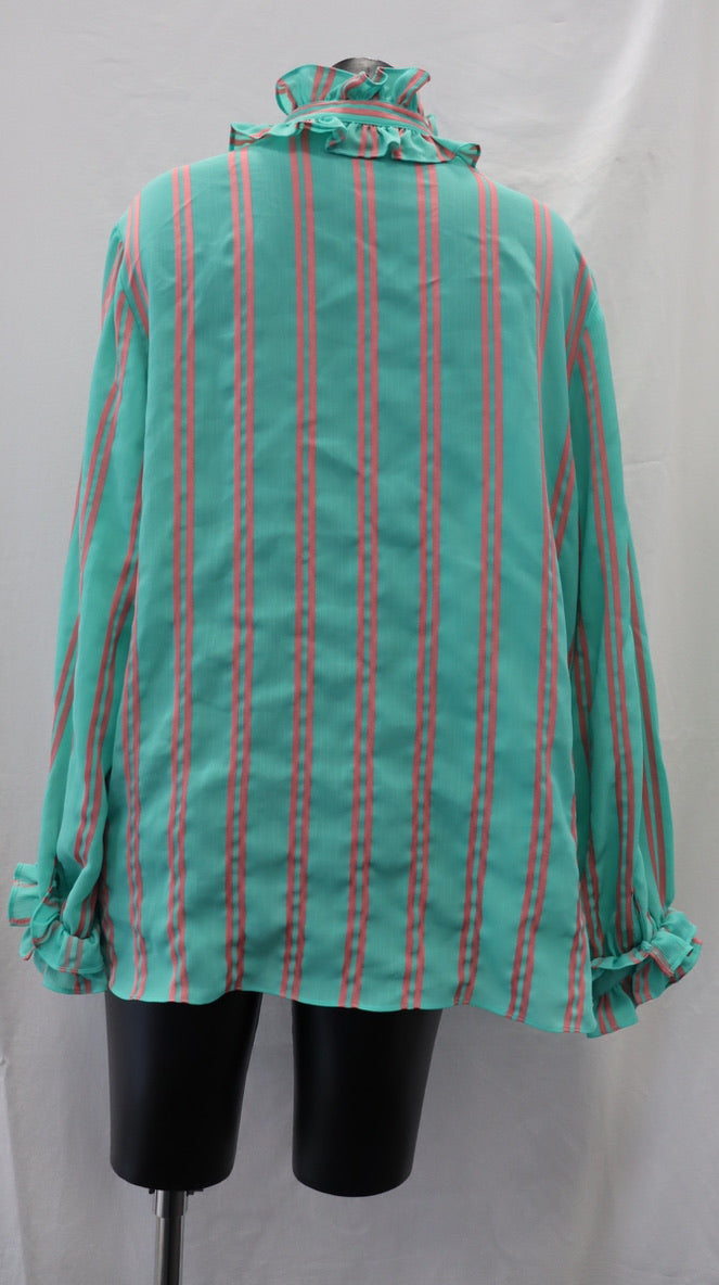COOP Button Up L