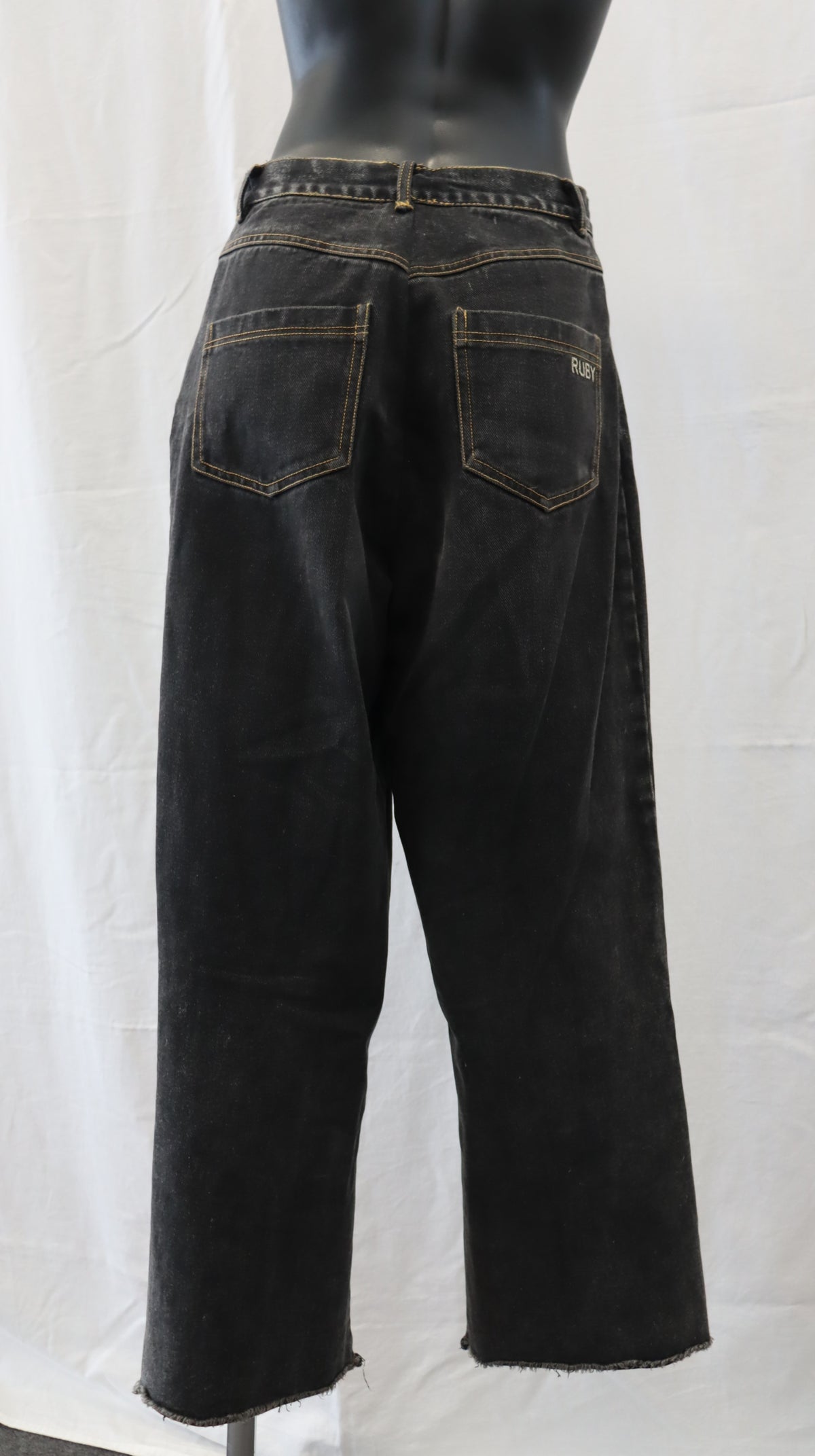 RUBY Jeans S