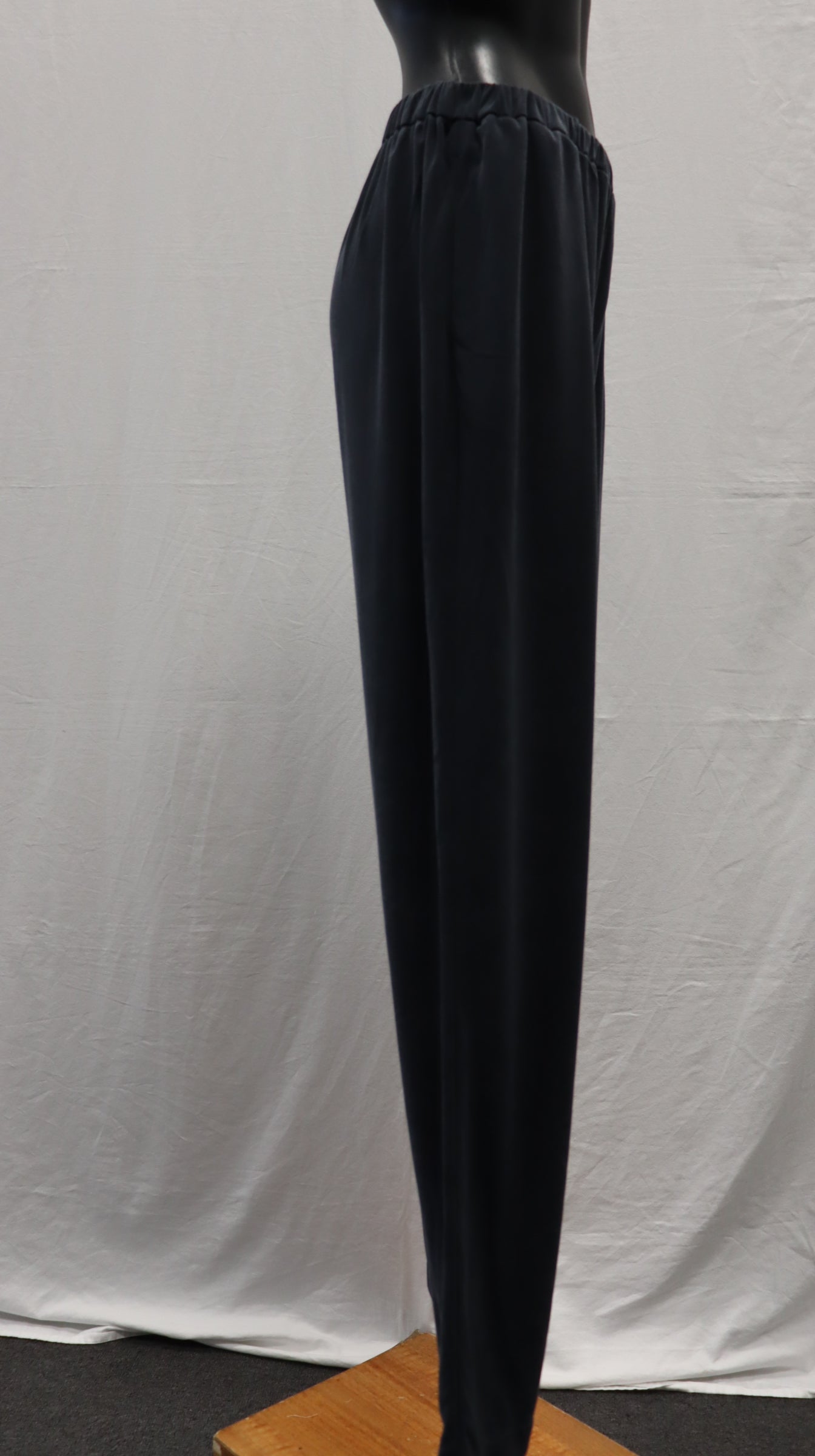 S U P E R E T T E Pants 10