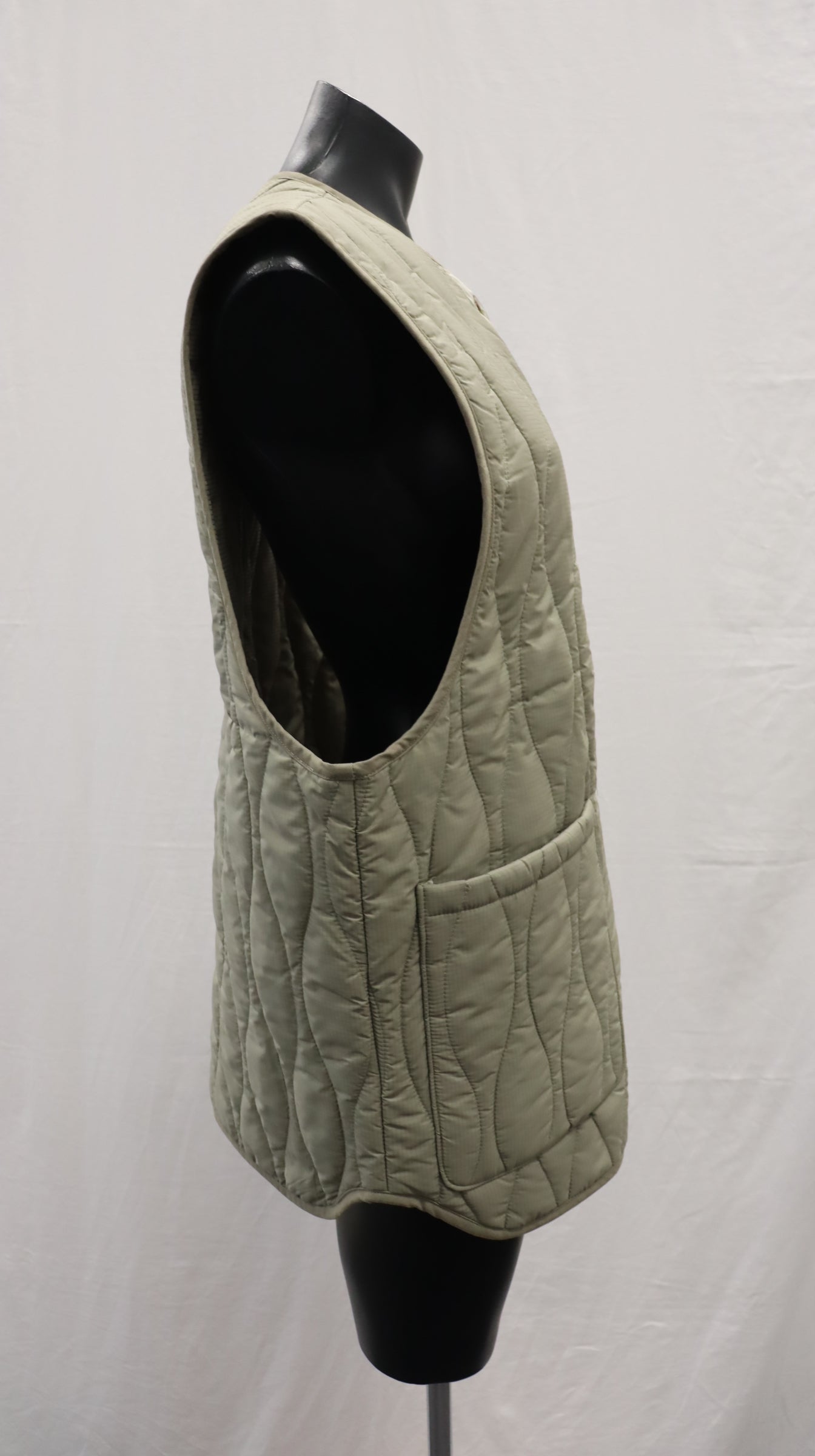 S U P E R E T T E Vest ONE SIZE