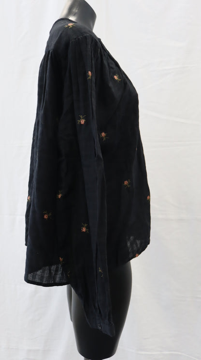 Indi & Cold Button Up XL