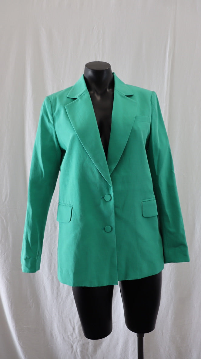 M A X Blazer 6
