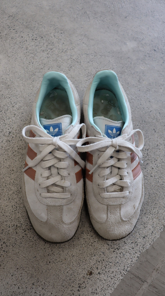 adidas Sneaker 40