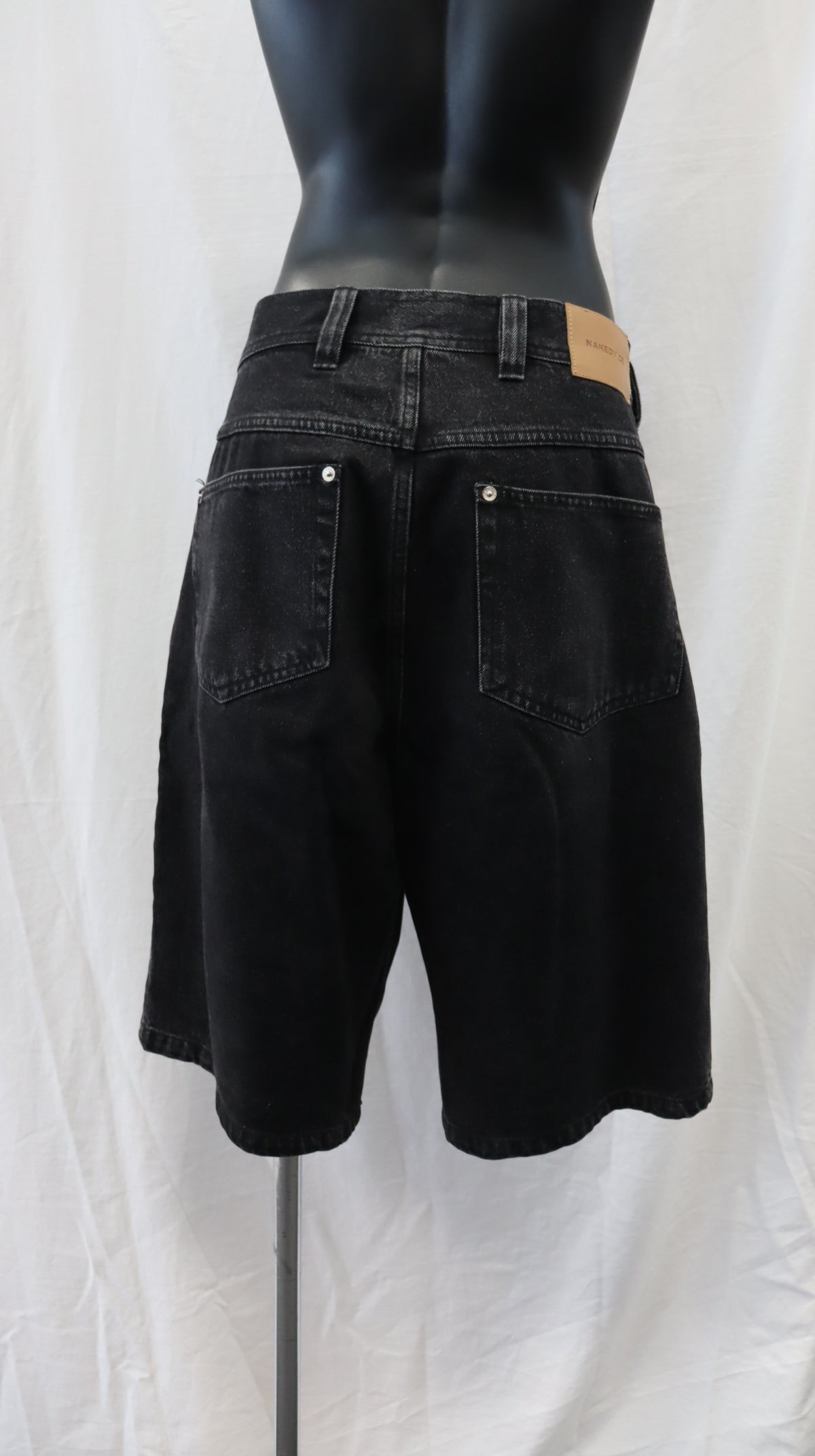 nakedvice Shorts M