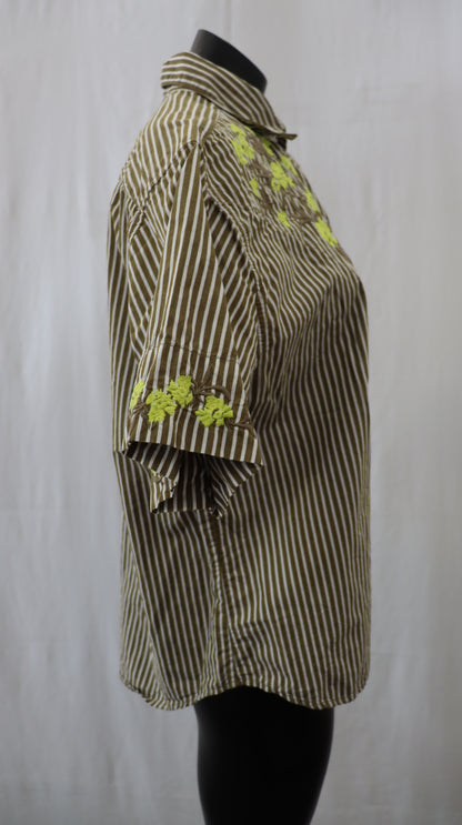kowtow Button Up S