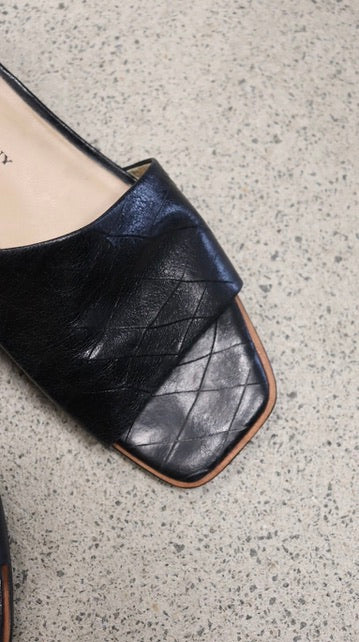 CHAOS & HARMONY Heels 41