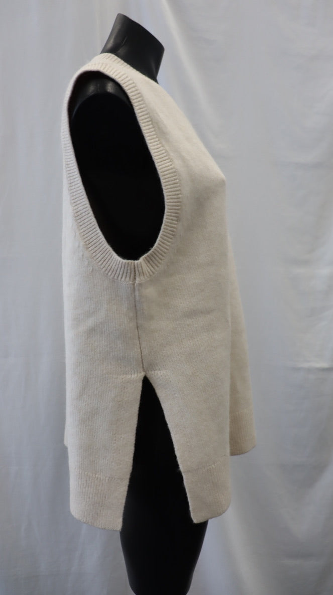 H & M Vest S