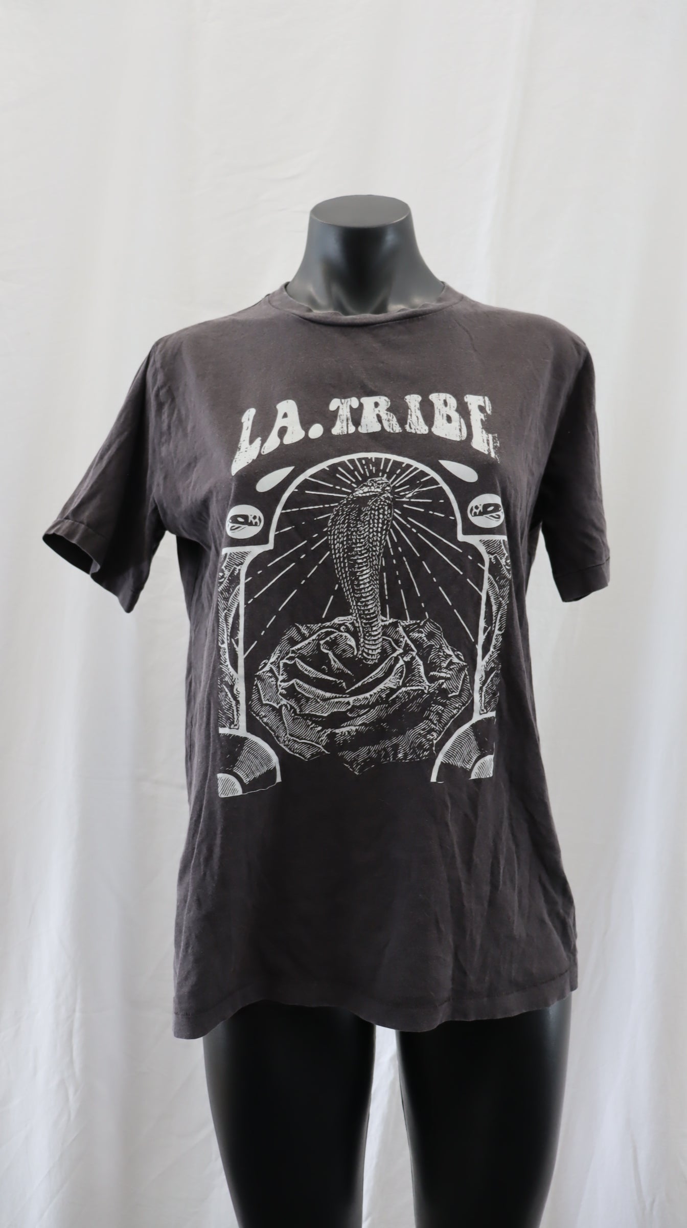 LA TRIBE Tee 8