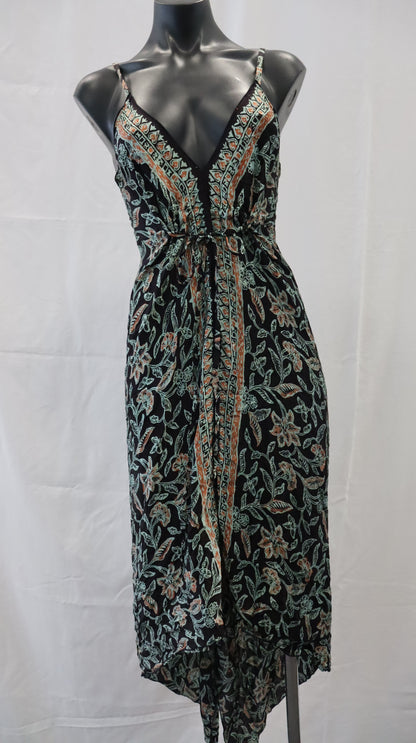 Biddy Bodacious Midi Dress M