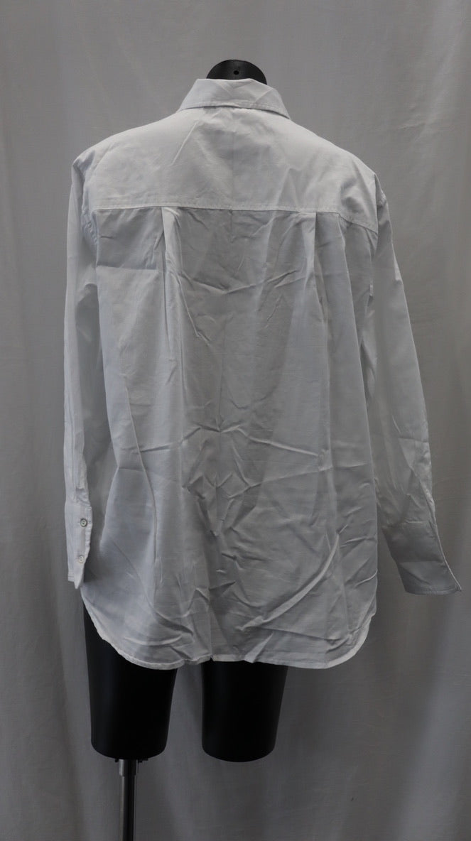 M A X Button Up 12