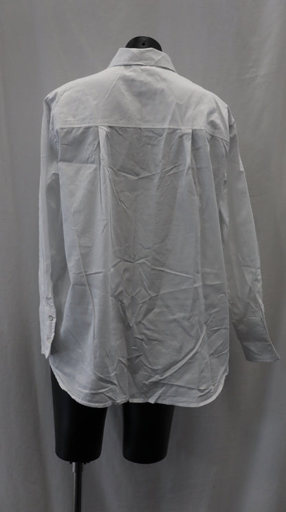 M A X Button Up 12
