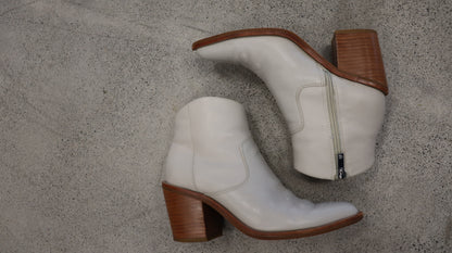 CHAOS & HARMONY Boots 36