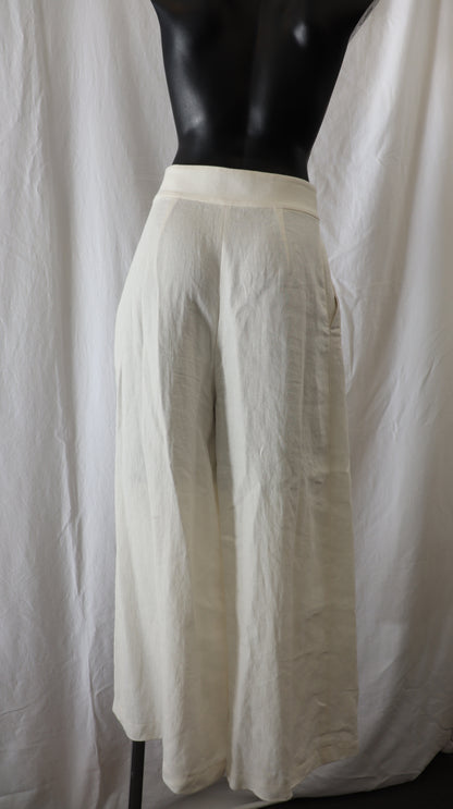 ZARA Pants xs