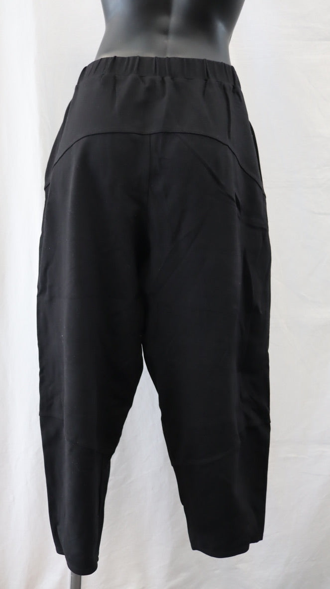 moochi Pants M